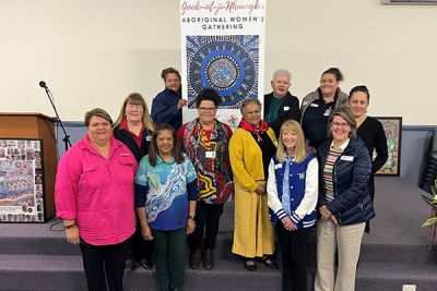 Aboriginal women from Bourke with the NSW Secretary for Health, at the Gook-int-ji-Nhuungku Aboriginal Women's Gathering