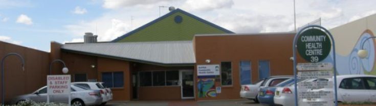 Main entry to the Griffith Community Health Centre