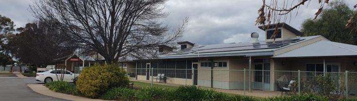 Main entry to the Jerilderie Multipurpose Service. A curved driveway leads to the main and emergency entry points, which is located at the far right end of the image.