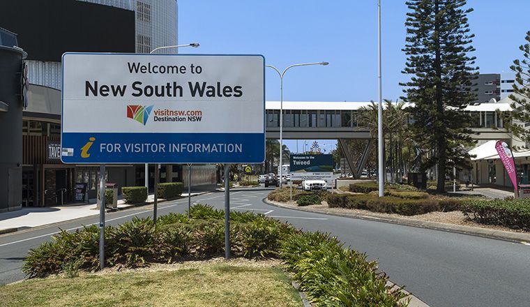 Northern border Tweed Heads Welcome to NSW Sign