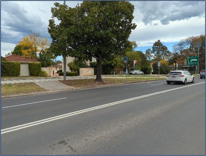 Bus stop at Billington Place, Emu Plains. 