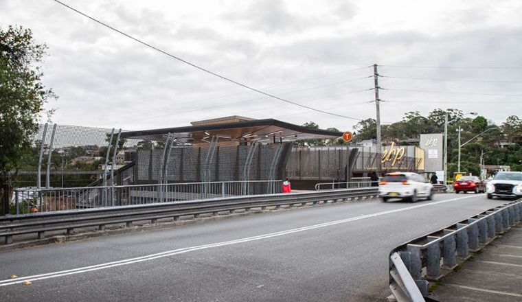 Bardwell Park Station bridge with cars crossing