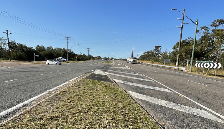 Pacific Highway south west of the intersection with Chain Valley Bay Road