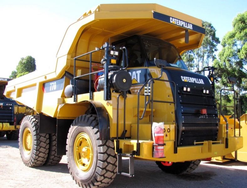 Dump truck - heavy rigid