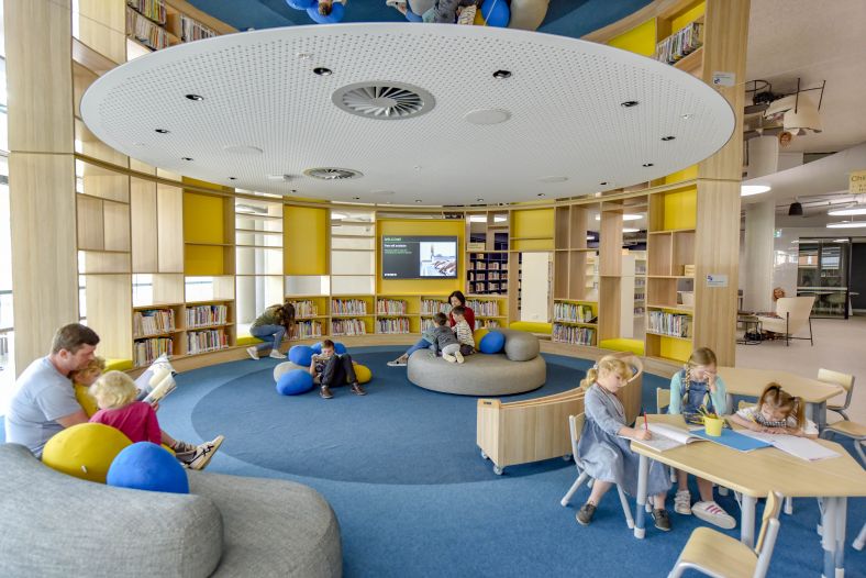 Children enjoying Darling Square Library 