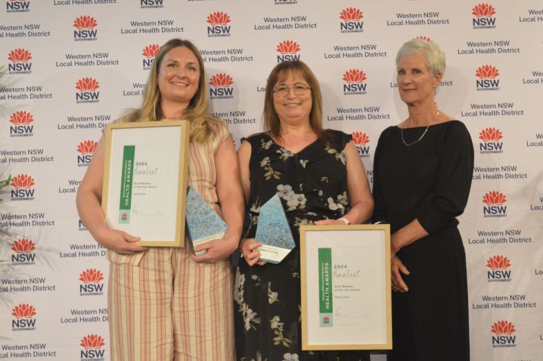 Registered Nurse Jasmin Jones (Grenfell) and Support Services Manager Tammy Jones (Narromine), presented by WNSWLHD Board Member Annette Crothers