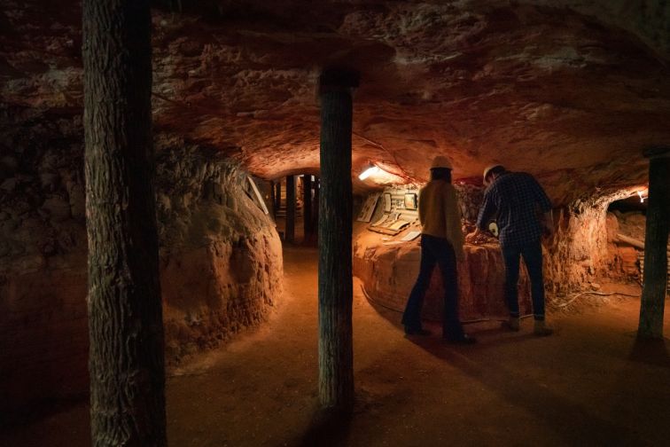 Walk In Mine, Lightning Ridge