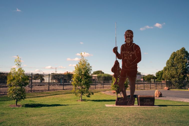 The Big Bogan, Nyngan