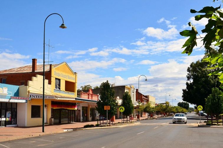 Nyngan main street 