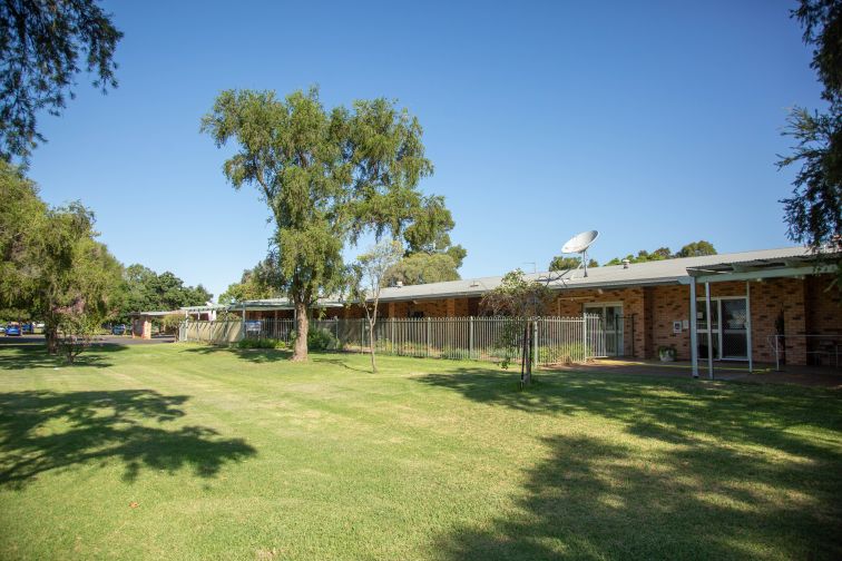 Lawns outside Narromine hospital