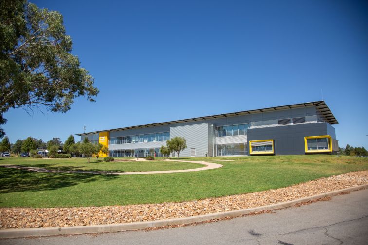 looking at Parkes hospital from the back of the grounds