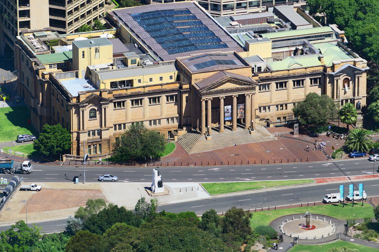 Aerial view of the existing State Library of NSW forecourt for upgrade.