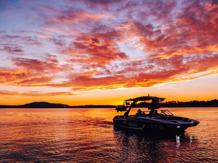 Lake Hume sunset