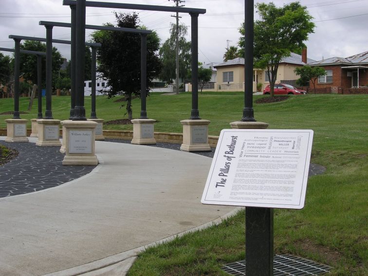 History, Walk, Pillars of Bathurst, Monument