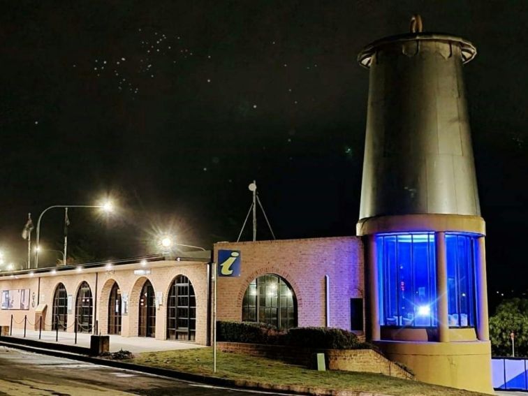 The Big Miners Lamp at night