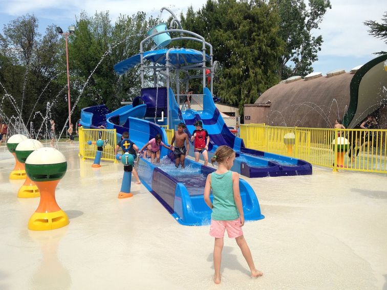 Queanbeyan Aquatic Centre Pool Kids Splash Park