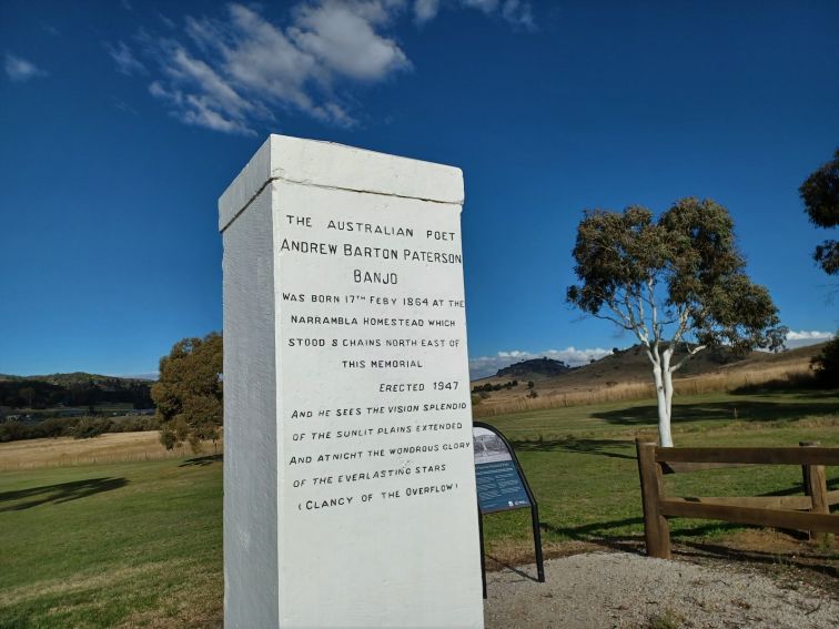 Memorial - Banjo Paterson