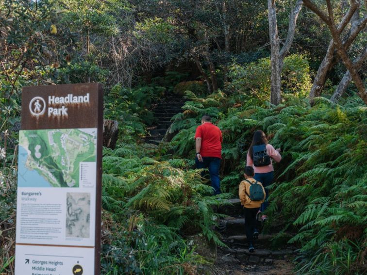 Chowder Bay-coastal walking track-headland park-mosman