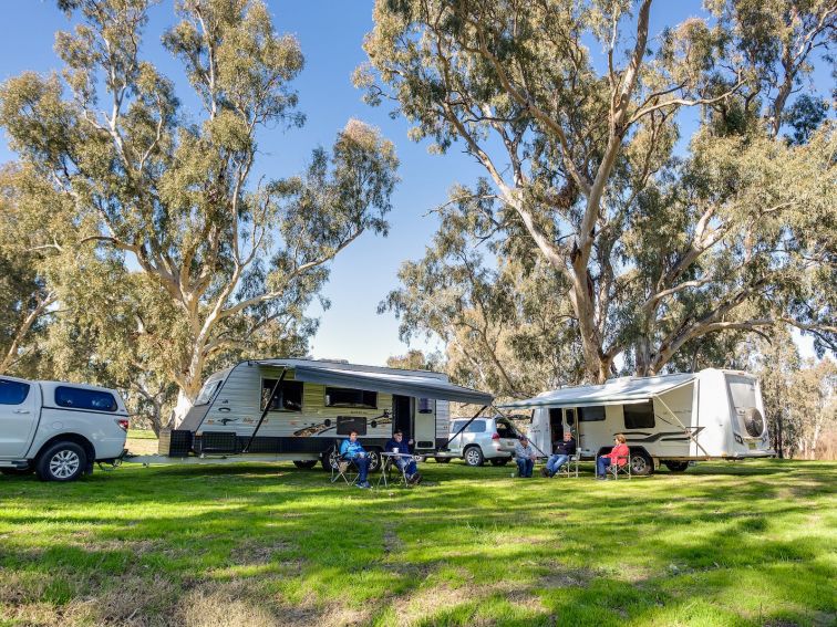 Caravanners at Oura Beach Reserve near Wagga Wagga