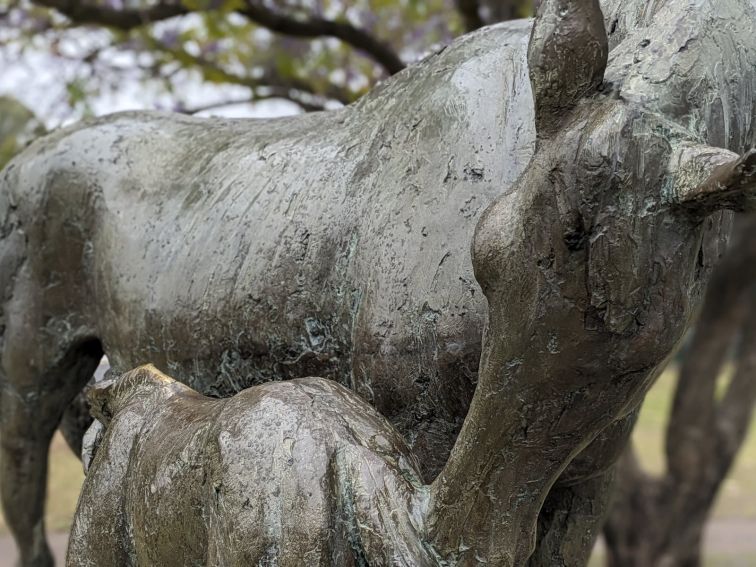 Scone Mare and Foal bronze sculpture by Gabriel Sterk