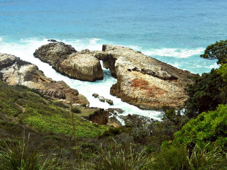 View of the natural arch on the Diamond Head Loop walk. Photo: Debby McGerty