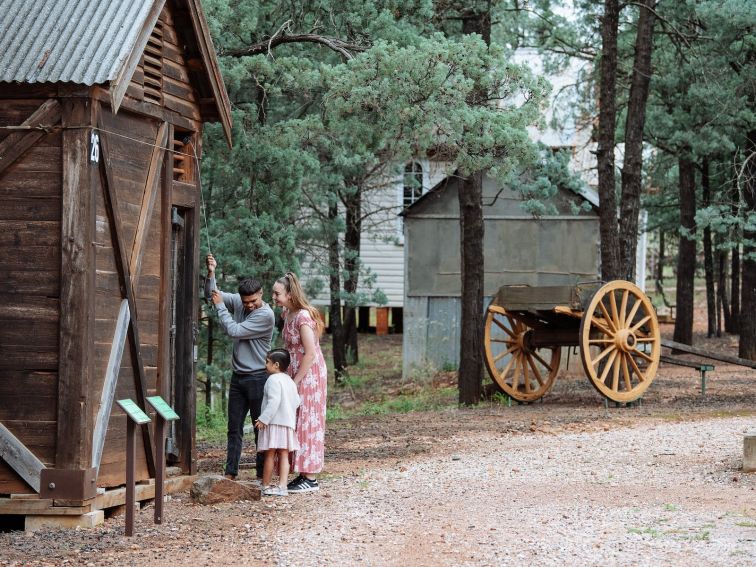 Griffith Pioneer Park Museum