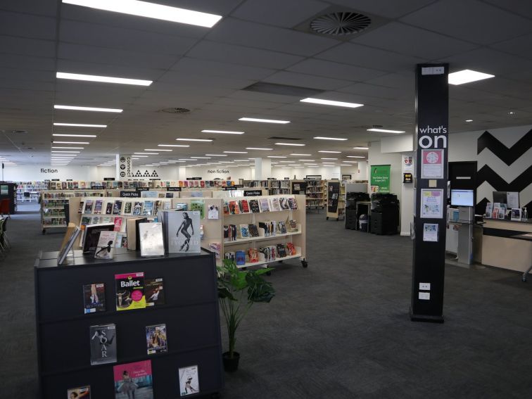 Dubbo Library Front