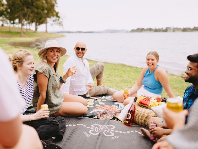 Lake Hume Picnic