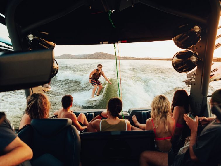 Lake Hume Wakeboarding