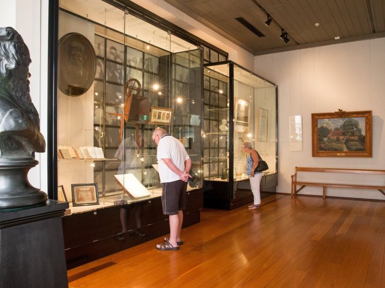 Parkes Gallery - Sir Henry Parkes Memorial School of Arts