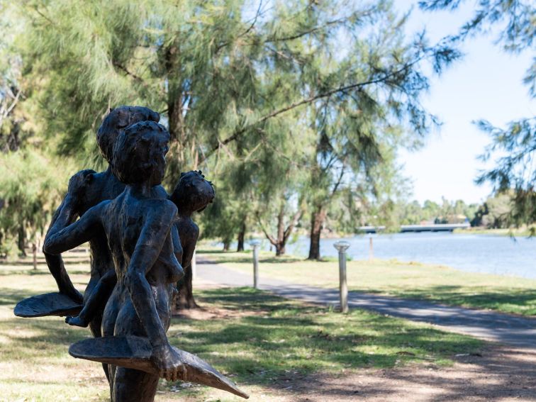 Wiradjuri lakeside