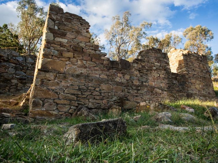 Adelong Falls Gold Mill Ruins