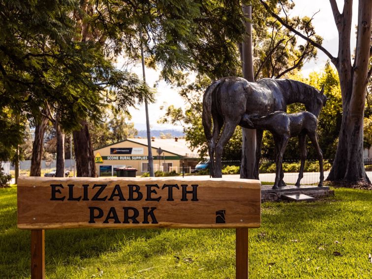 Scone Mare and Foal bronze sculpture Scone by Gabriel Sterk