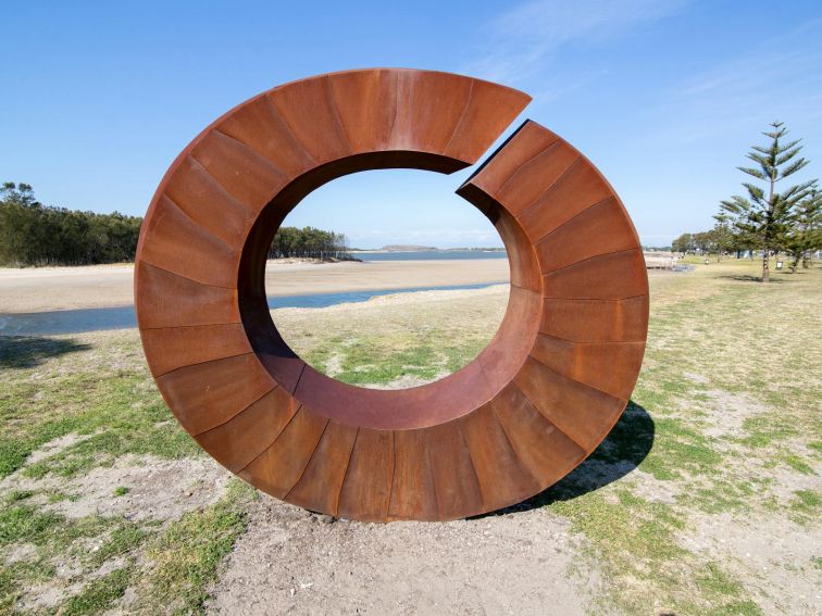 Split - Lake Illawarra Art Trail