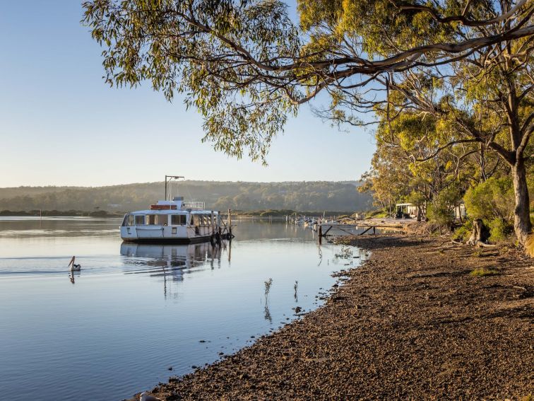 Pambula Lake, Sapphire Coast, Broadwater, fishing and boating, kayaking, oysters, Merimbula