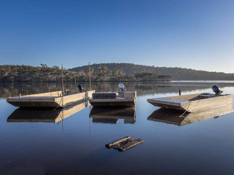 Pambula Lake, Sapphire Coast, Broadwater, fishing and boating, kayaking, oysters, Merimbula