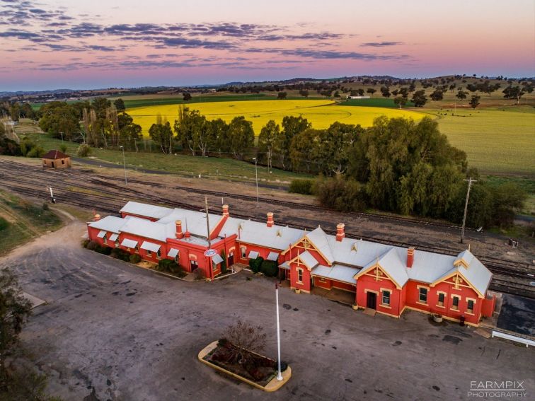 Cowra Railway Station