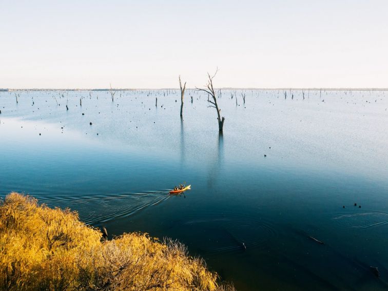 Kayaking on Lake Mulwala