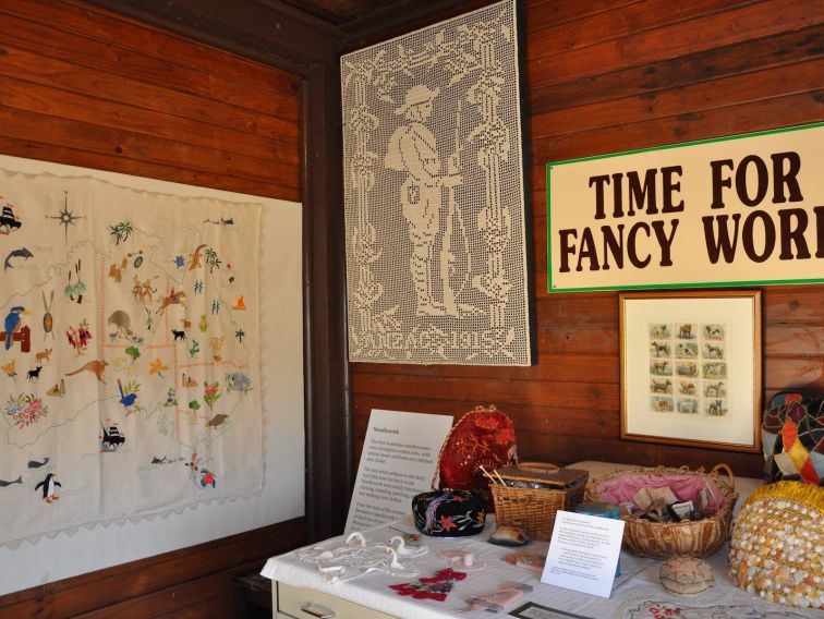 Pioneer Women's Hut display