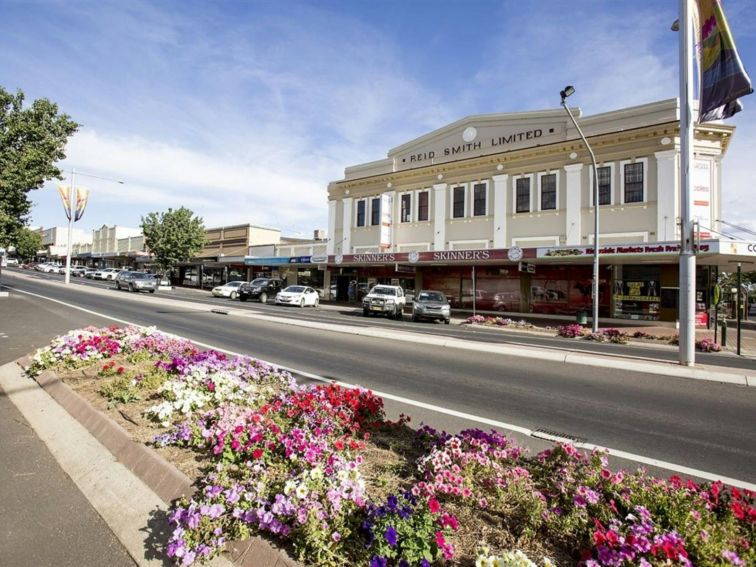 Cowra Heritage Walk edit1