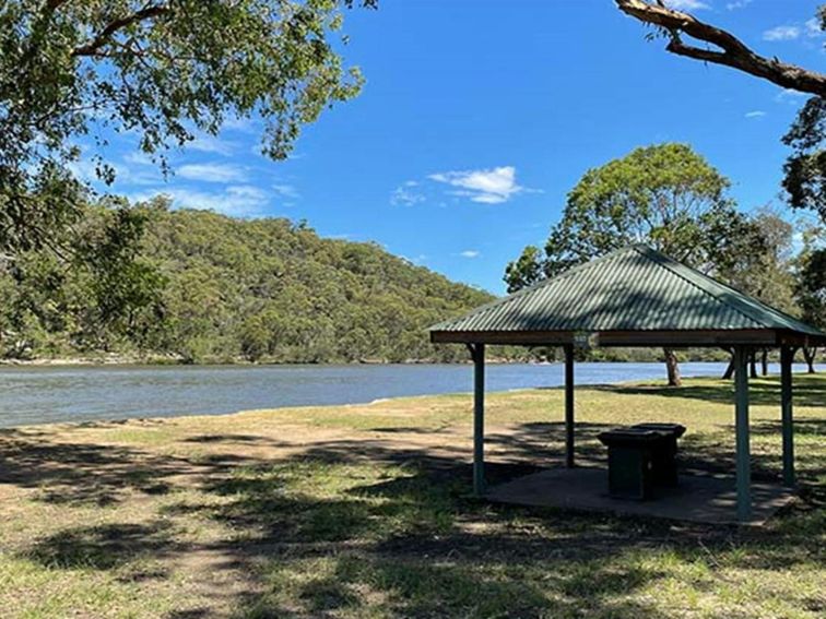 Burrawang Reach picnic area, Georges River National Park. Photo credit: David Whitaker &copy; DPIE