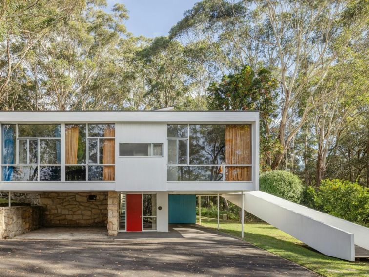 Midcentury modernist house exterior