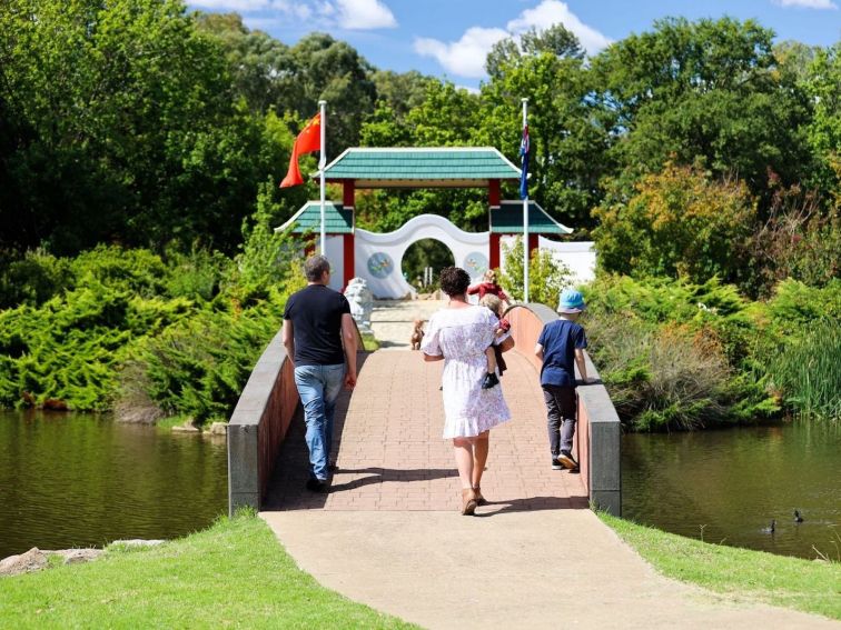 Chinese Tribute Gardens