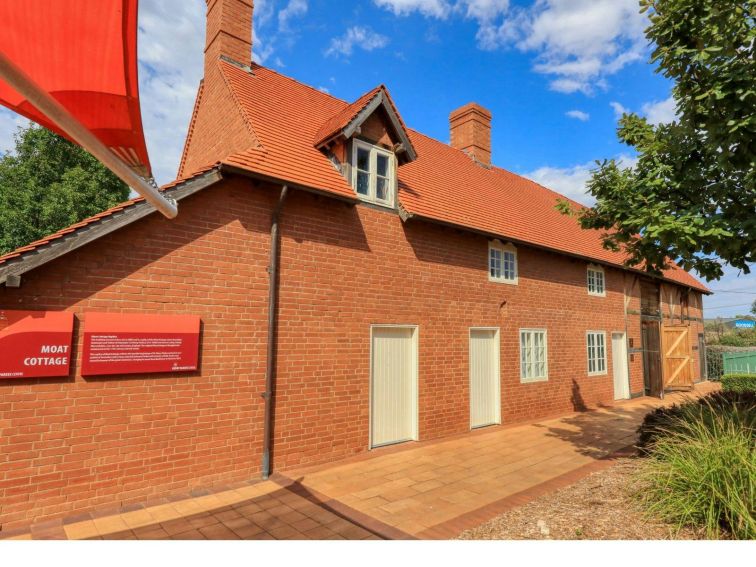 Moat Cottage at the Henry Parkes Centre