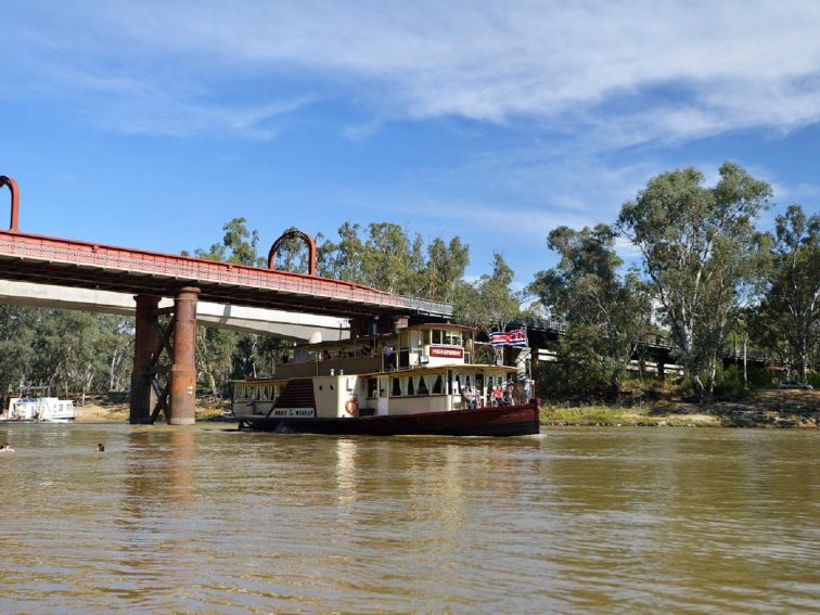 historic paddlesteamer sailing past Moama Beach