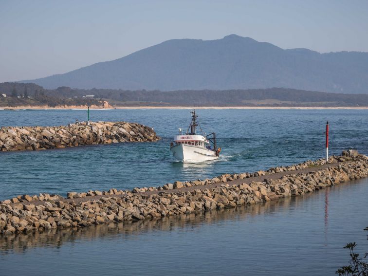 Bermagui Harbour, Sapphire Coast,  Bermagui, fishing