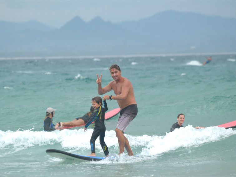 Tandem Surfing