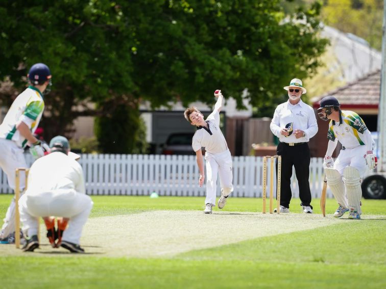 Cricket game on Bradman Oval