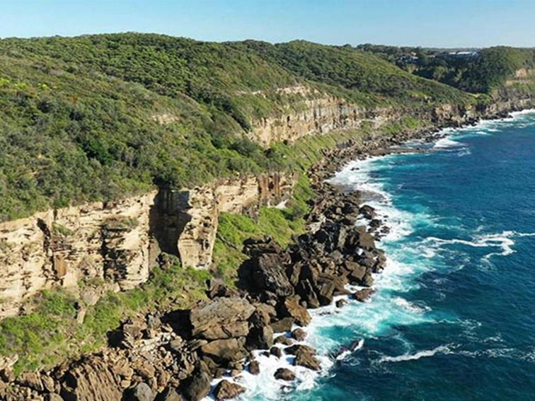 Glenrock State Conservation Area. Photo: Adam Hollingworth &copy; DPE