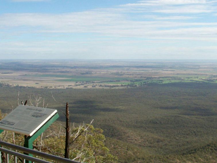 Caloma lookout, Goobang National Park. Photo: Amanda Lavender &copy; DPIE